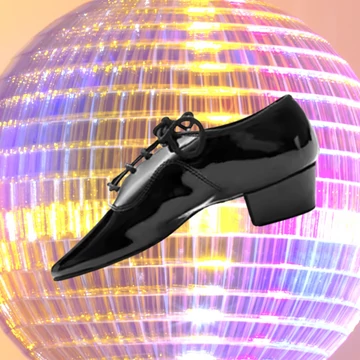 Belmove SAKID-35 fekete lakkbőr gyerek salsa cipő 3.5 cm sarokkal, osztott talpú, zárt orrú, fűzős kialakítással.