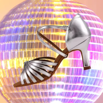 Belmove SAKNO-75K fényes ezüst női salsa cipő 7,5 cm sarokkal, nyitott orrú, bokapántos, ötpántos kialakítással.