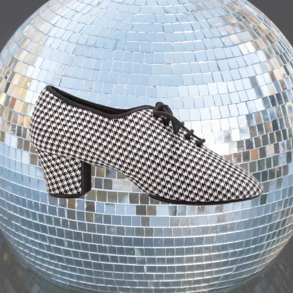 Belmove PRAL-45-CO Latin gyakorló tánccipő fekete-fehér mintás neoprén felsőrésszel, 4.5 cm sarok Belmove PRAL-45-CO Latin gyakorló tánccipő fekete-fehér mintás neoprén felsőrésszel, 4.5 cm sarok